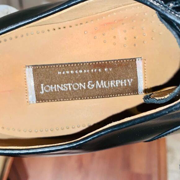 Johnston and Murphy Optima handcrafted Cap Toe Oxford. - Picture 10 of 14